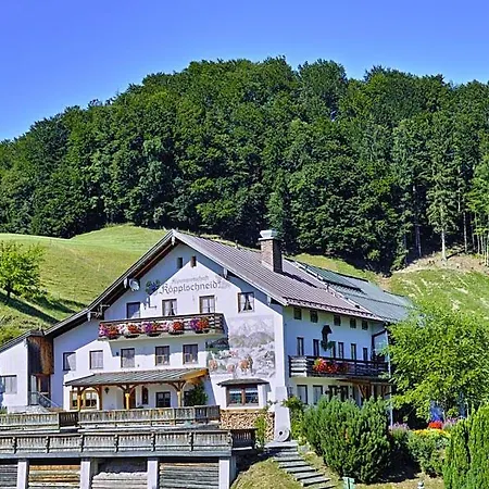 Stadlerlehen Farm stay